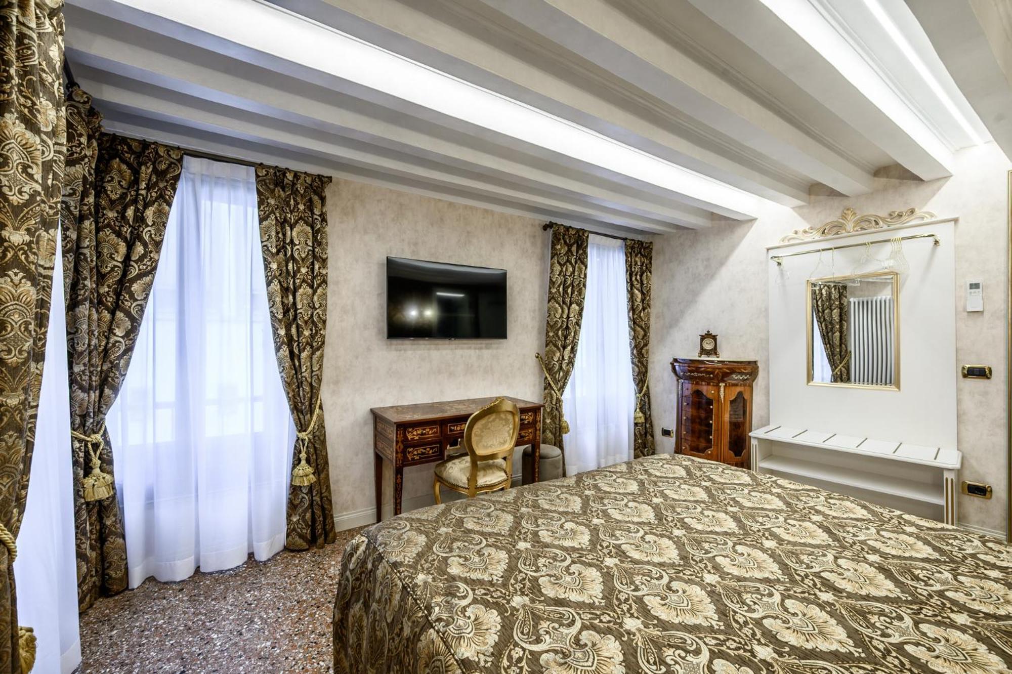 Апартаменти Ca Rialto 4122 - Luxury Terrace Венеція Екстер'єр фото